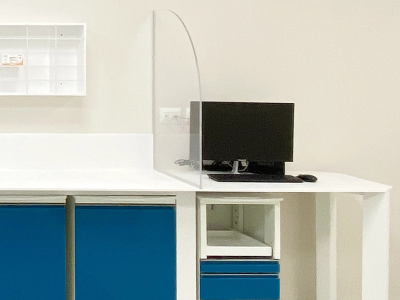 Arredi Ambulatorio - Sala Chirurgica - Sala Sterilizzazione - Piano refrazione