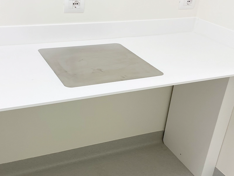 Arredi Ambulatorio - Sala Chirurgica - Sala Sterilizzazione - Inserto inox